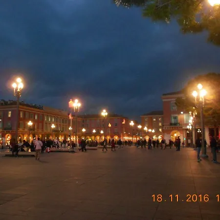 فندق مبيت وإفطار Breakfast At Sophy's نيس