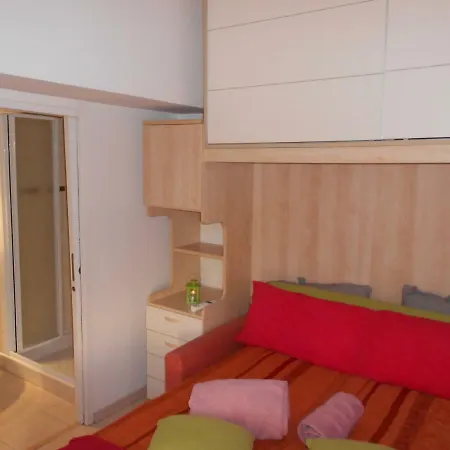 Breakfast At Sophy's Bed & Breakfast *