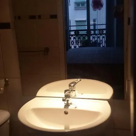 Breakfast At Sophy's * 니스