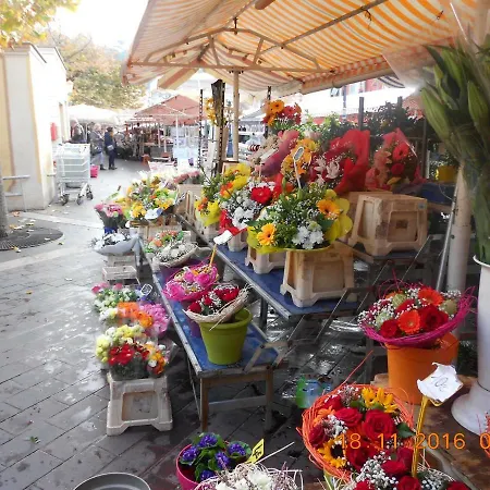 B&B Breakfast At Sophy's *